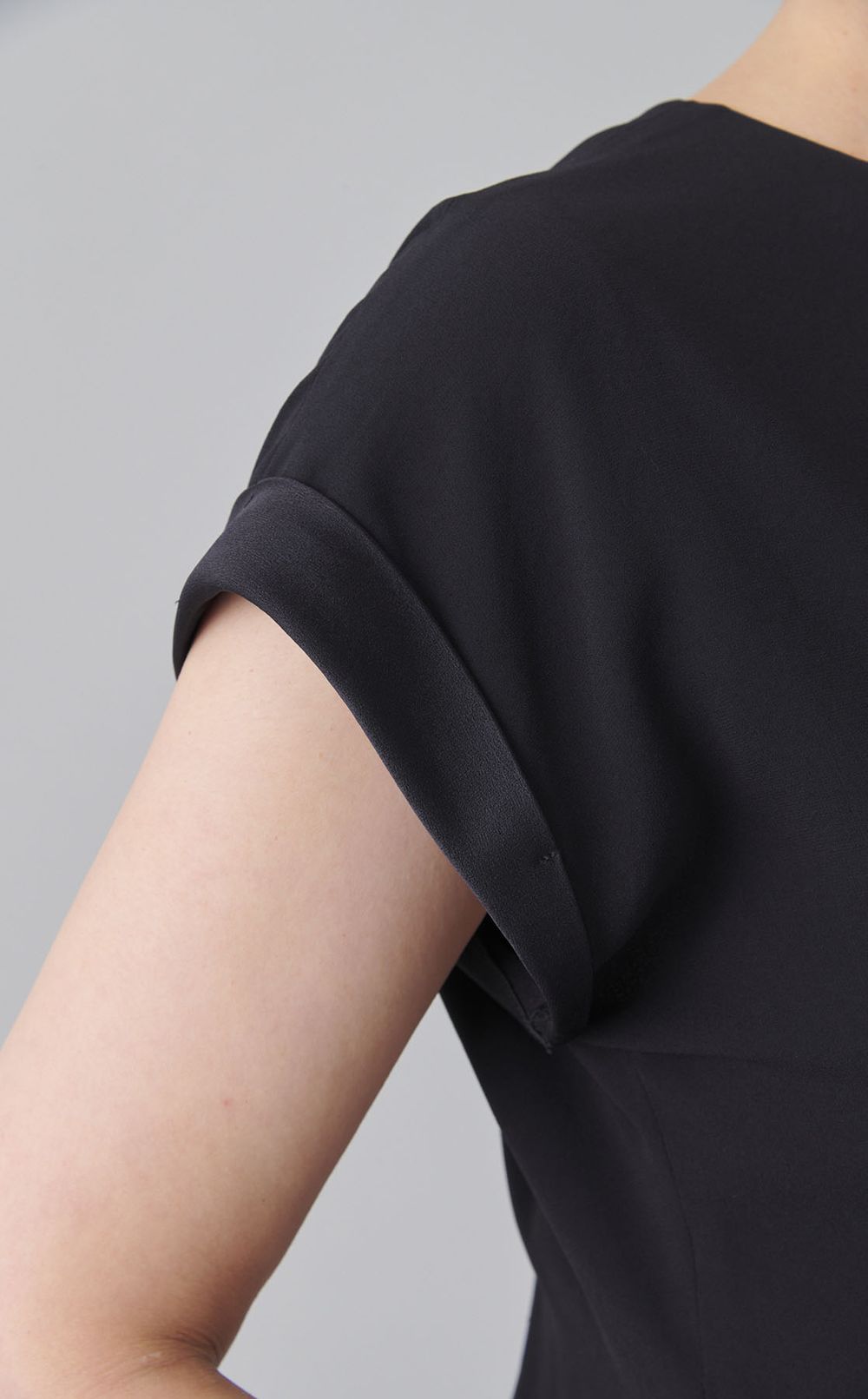 バックサテンオールインワン