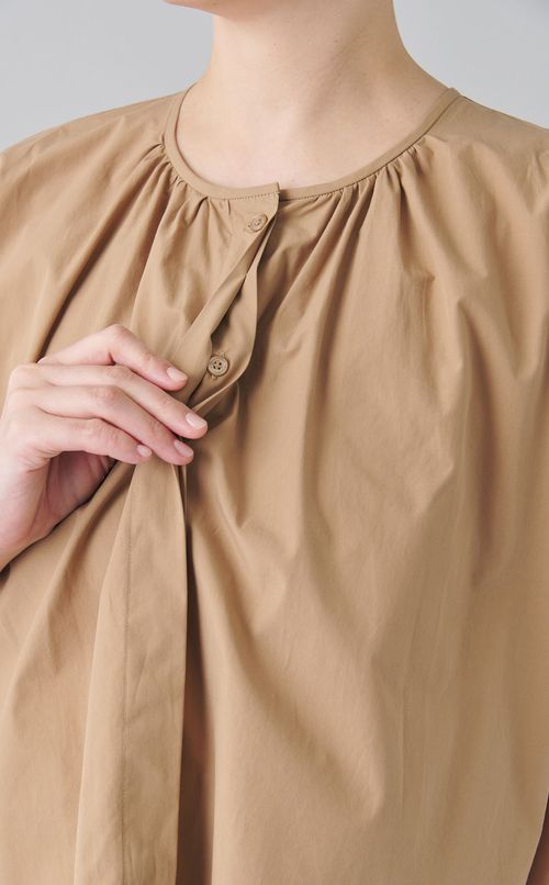 コットンポプリンハーフスリーブブラウス