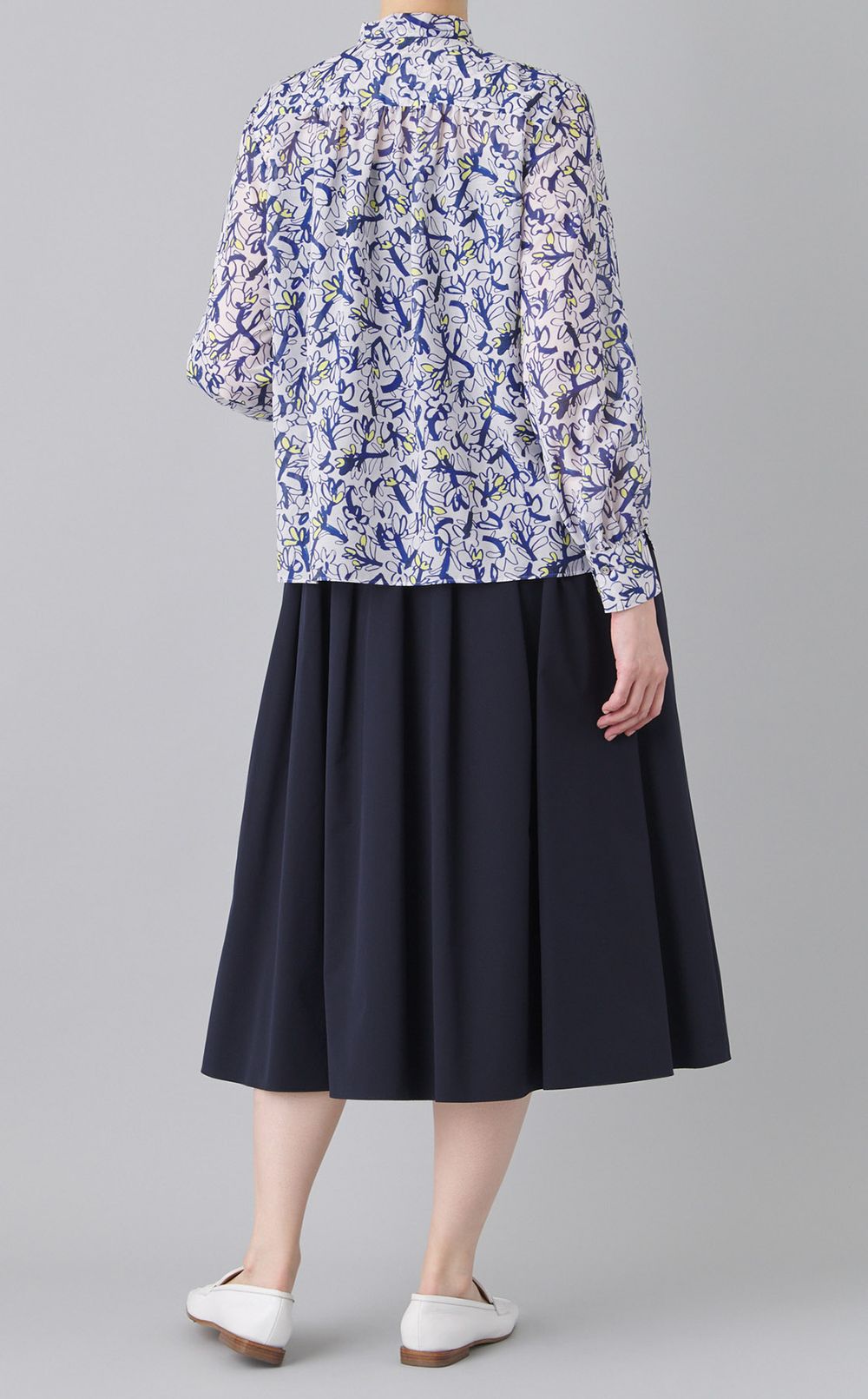 フラワーステッチボウタイブラウス