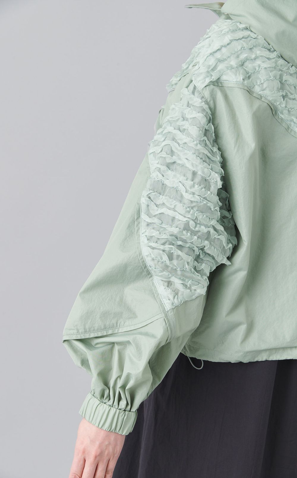 ラッフルシフォンブルゾン