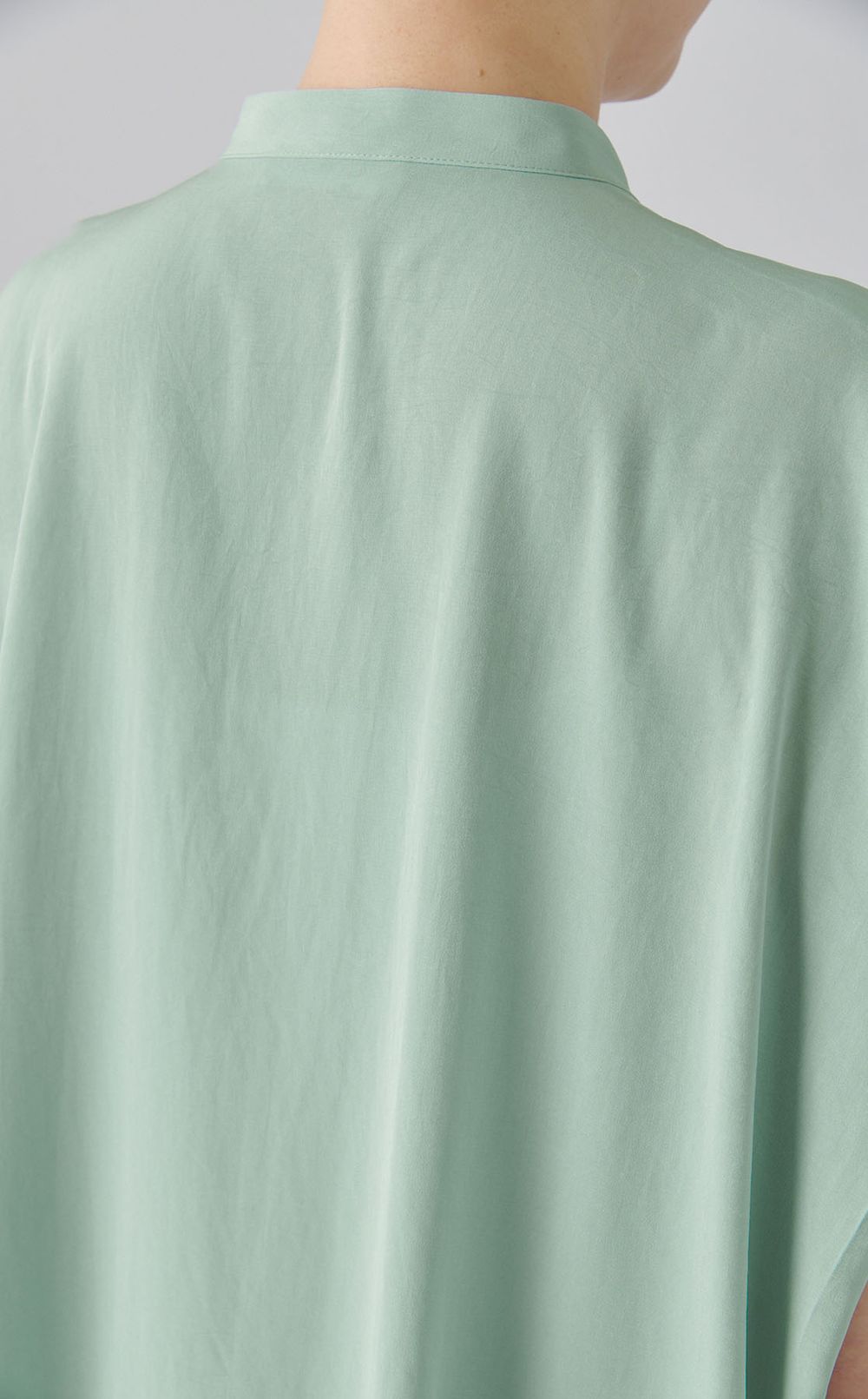 マイクロクレープハーフスリーブシャツ