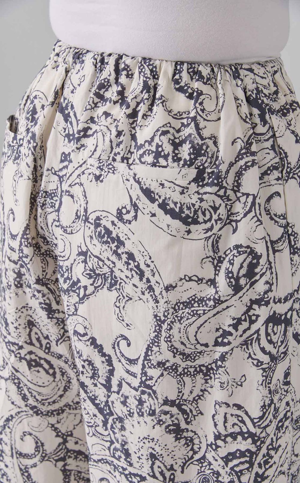 ペイズリープリントイージーパンツ