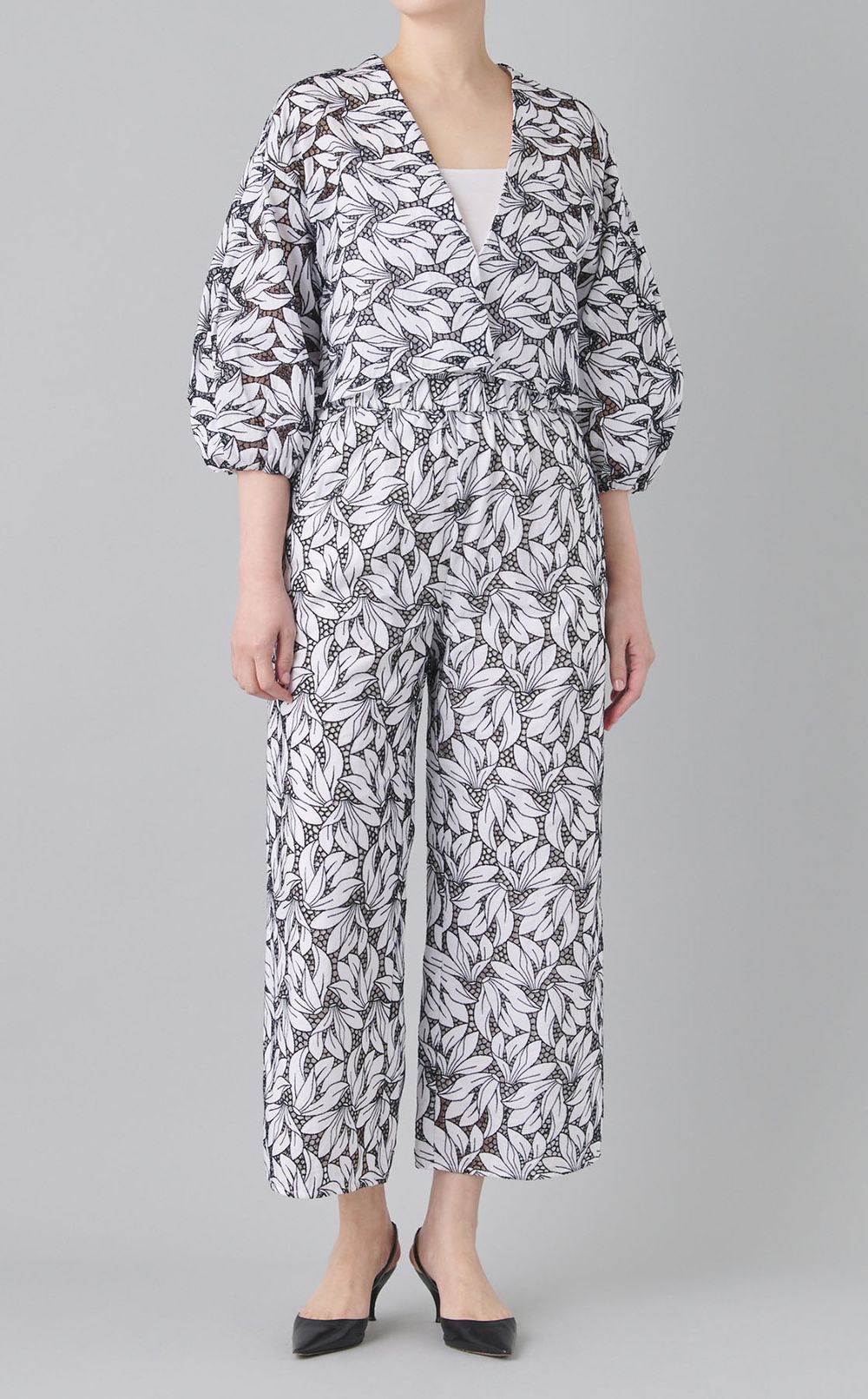 フラワー刺繍イージーパンツ