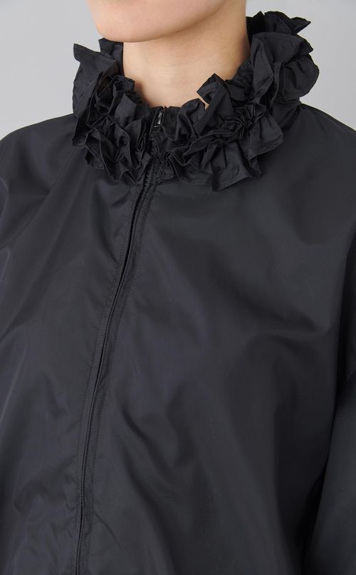 ポケッタブルウィンドブレーカー