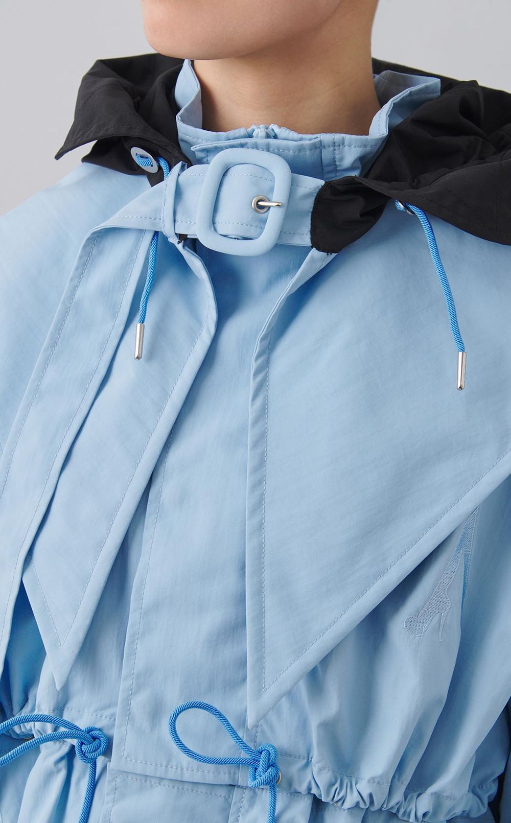 ナイロンピンタックショートブルゾン