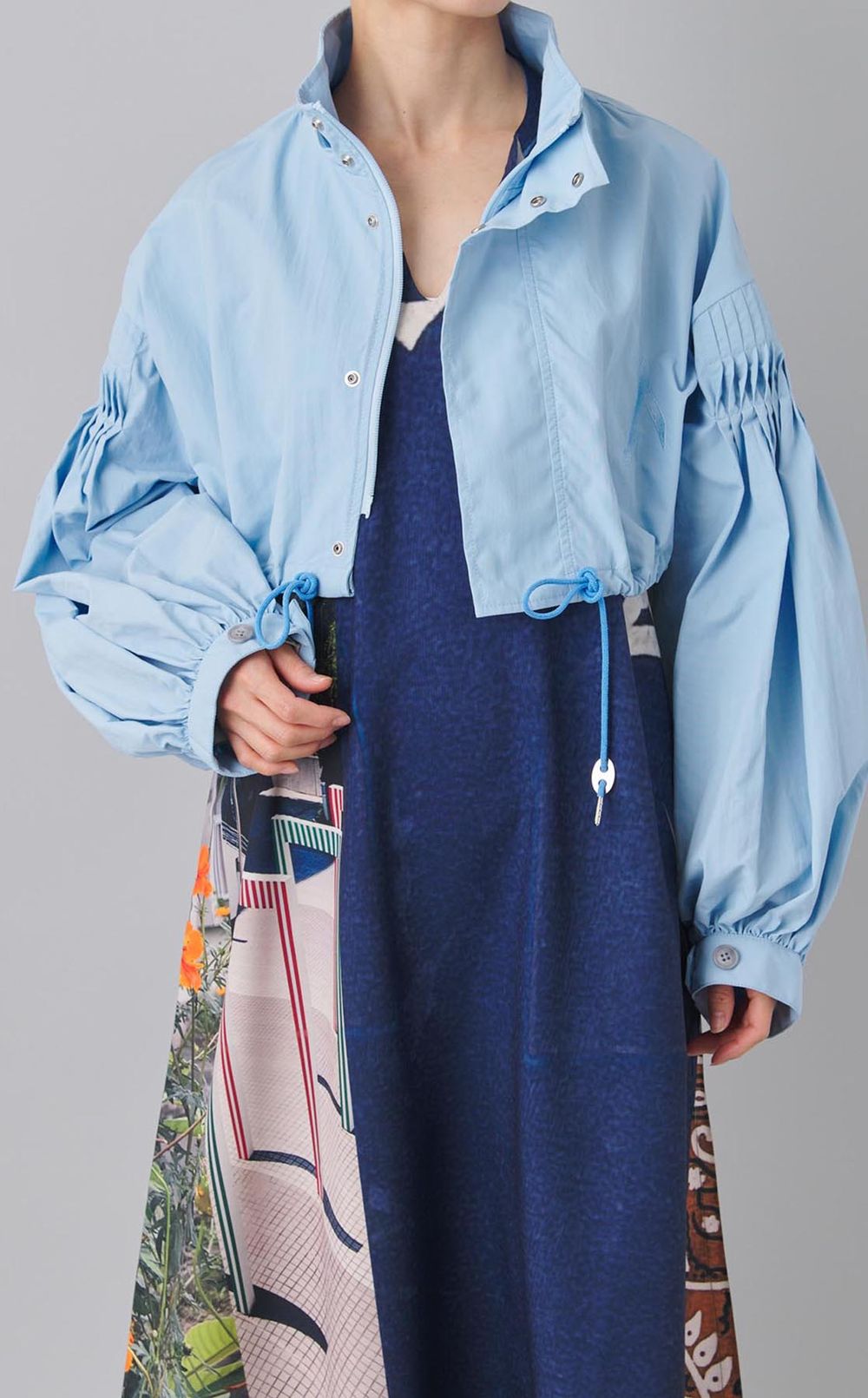 ナイロンピンタックショートブルゾン