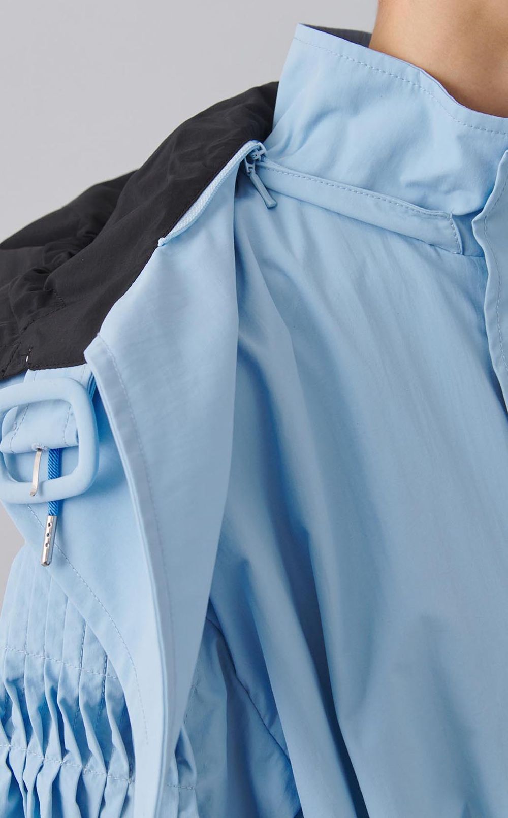 ナイロンピンタックショートブルゾン