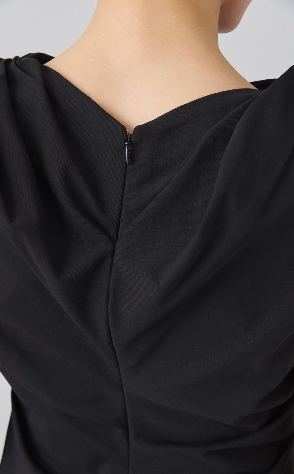 ギャザーショルダージャージトップス