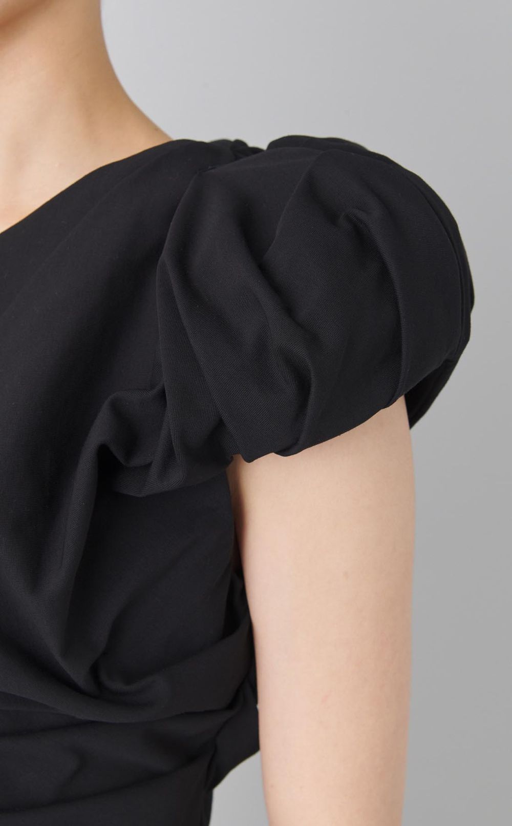 ギャザーショルダージャージトップス