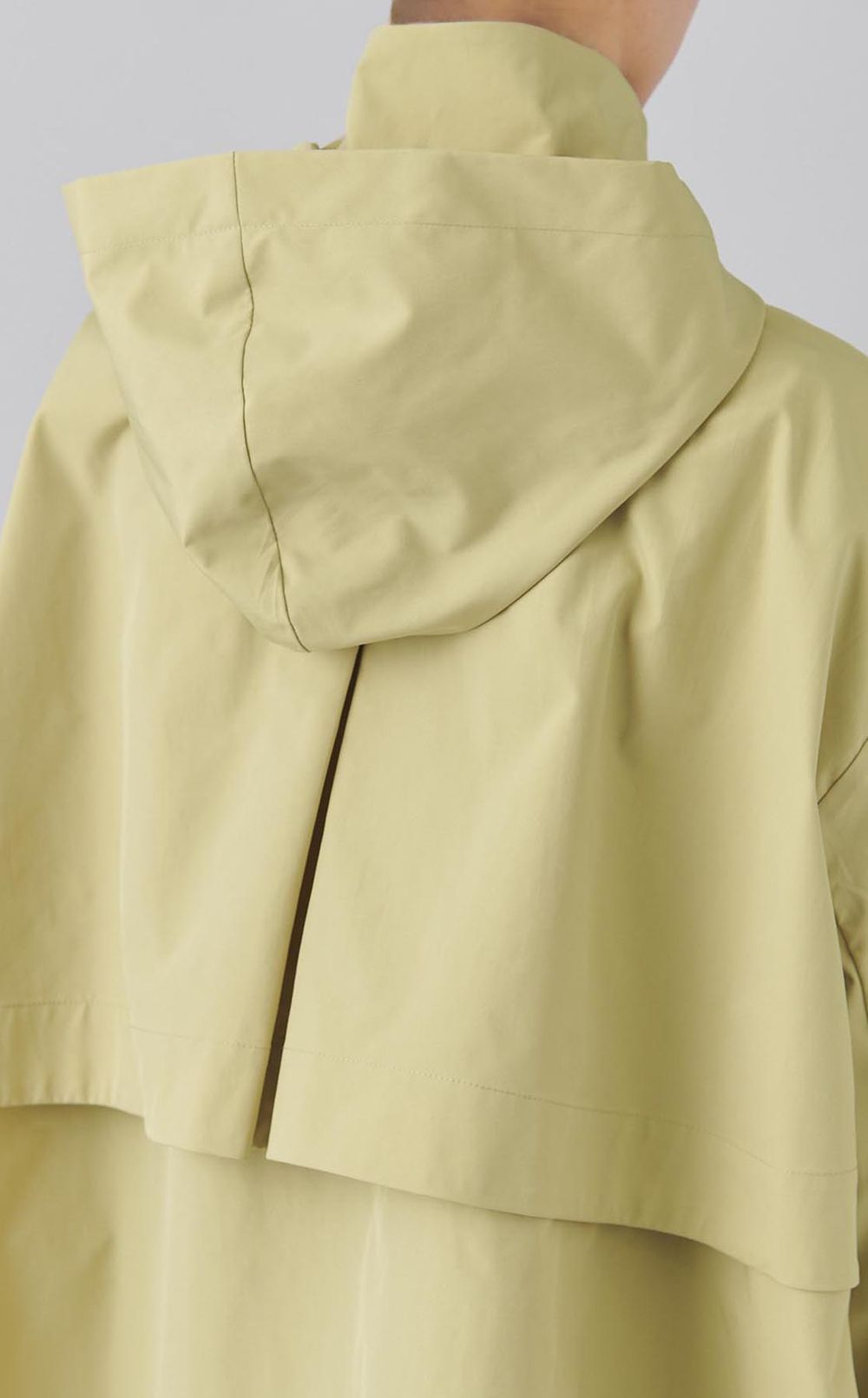 ドローストリングマウンテンブルゾン