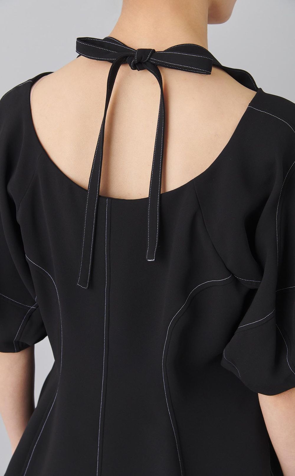 パフスリーブホルターデザインブラウス