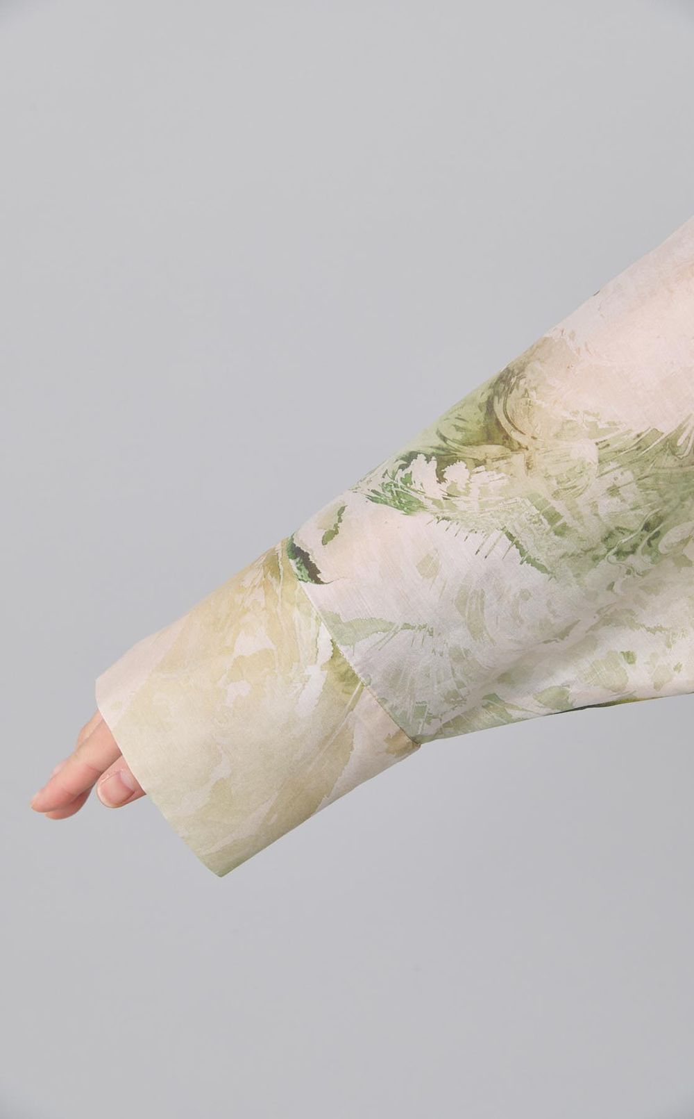 マーブルペイズリープリントブラウス