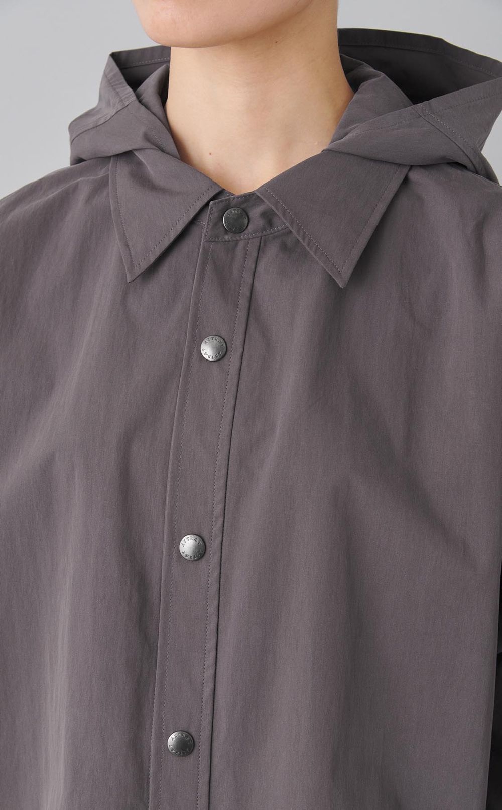 フーディシャツブルゾン