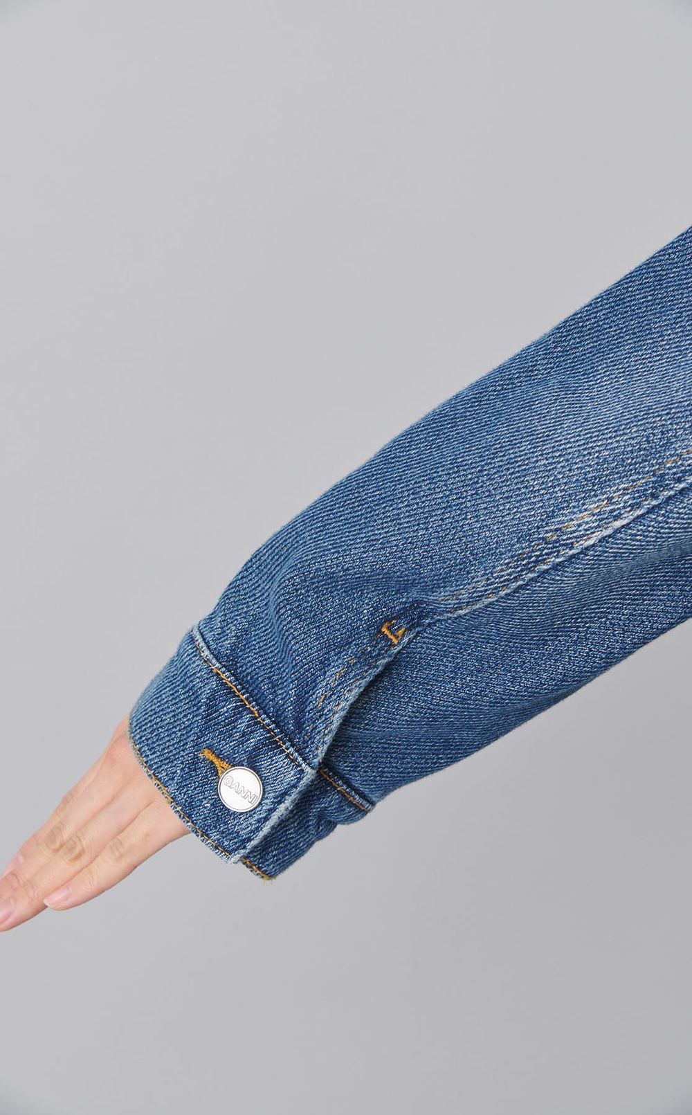 デニムコンパクトブルゾン