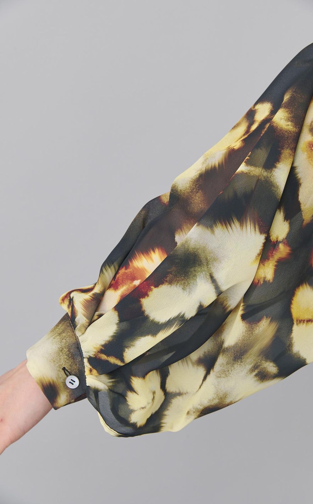 プリントジョーゼットブラウス