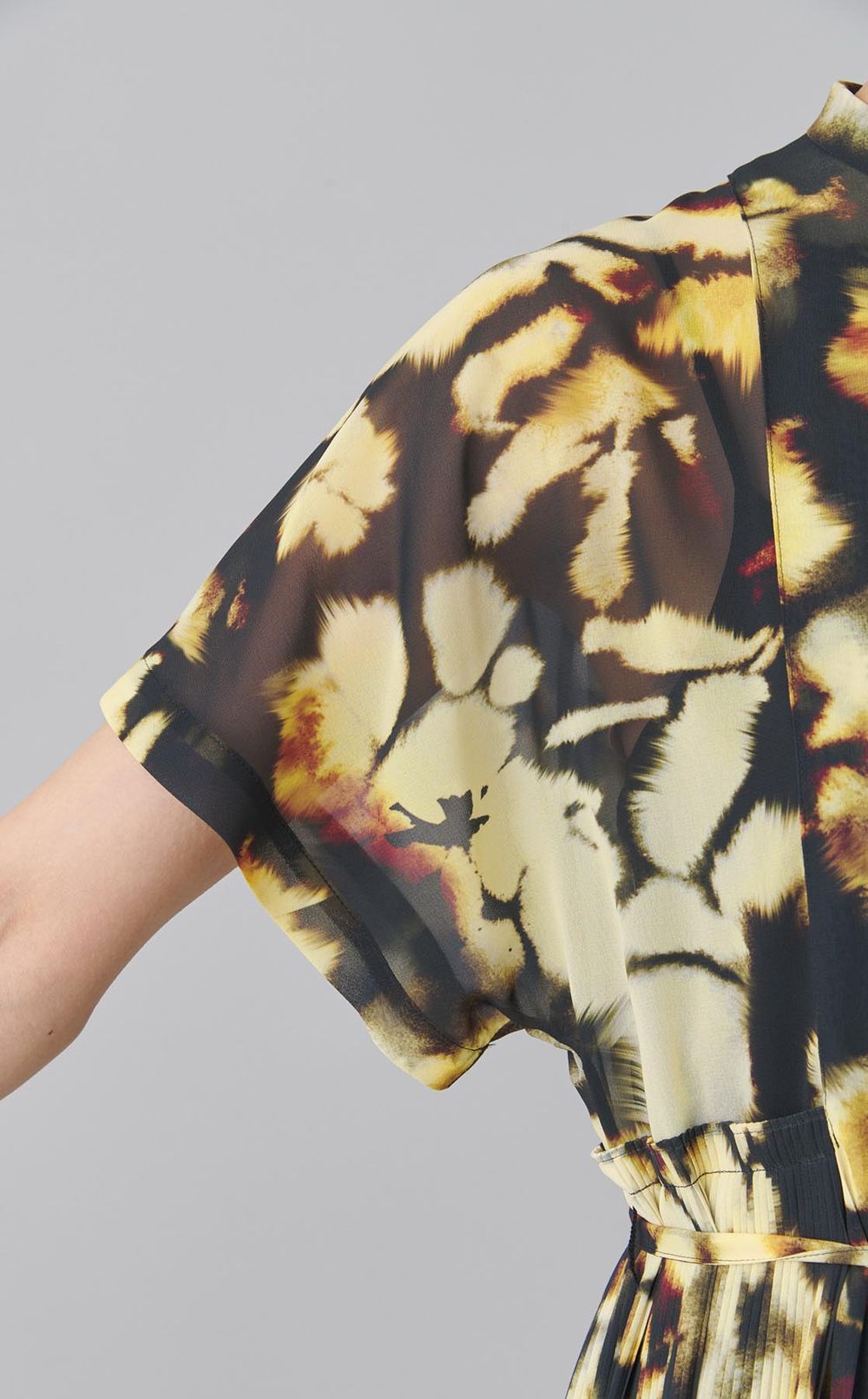 プリントサイドプリーツロングワンピース