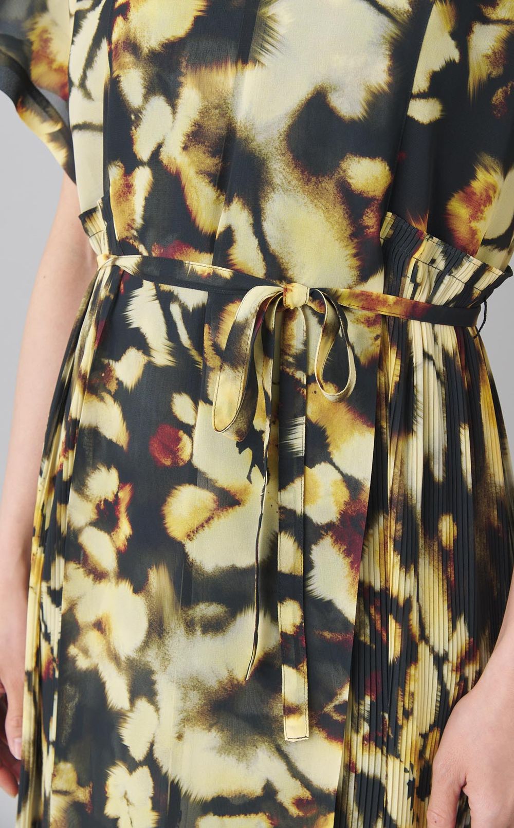 プリントサイドプリーツロングワンピース