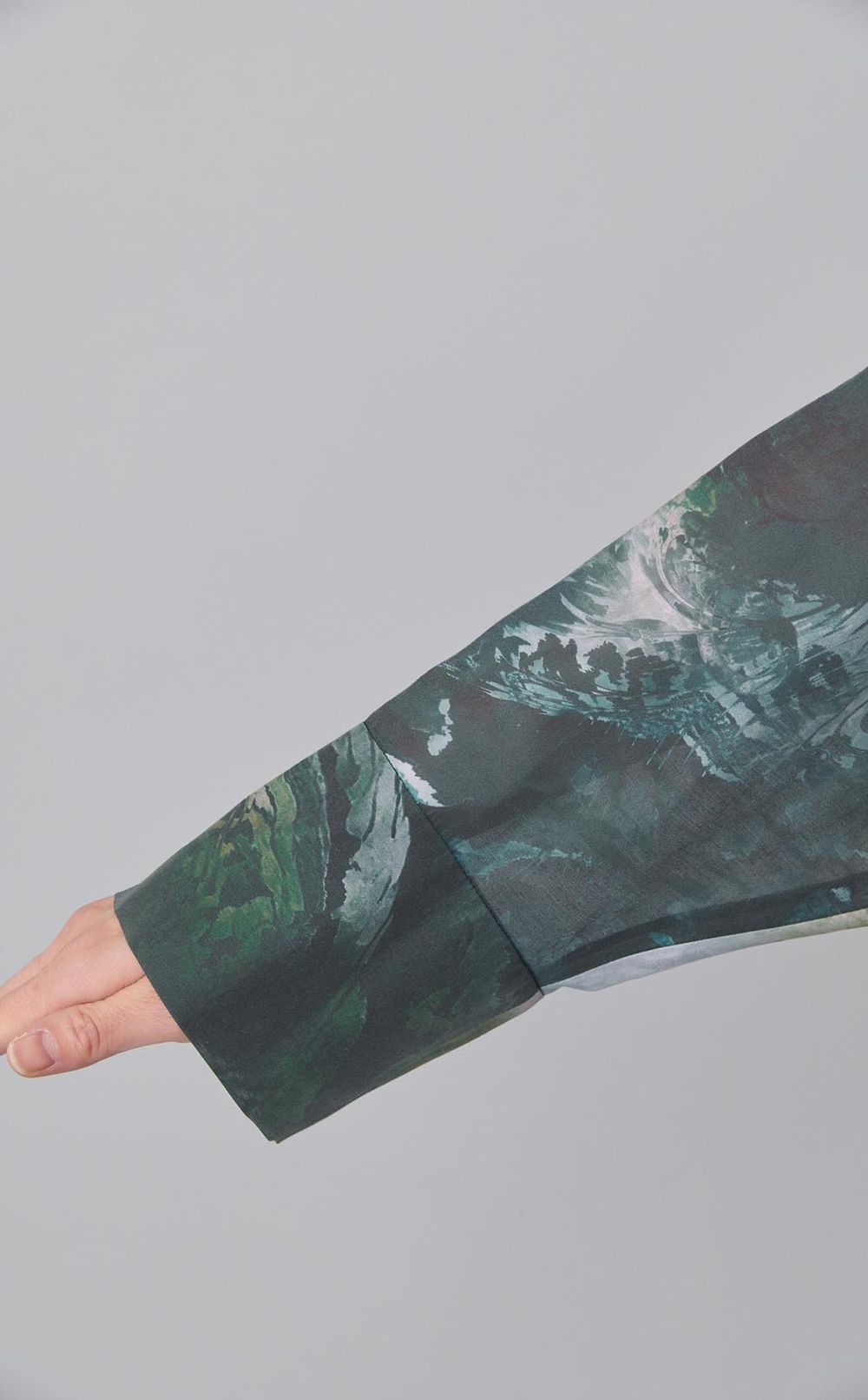 マーブルペイズリープリントブラウス