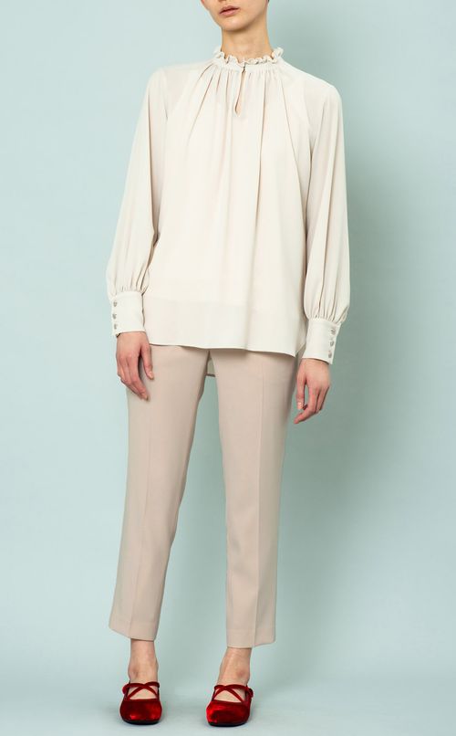 ストレッチクロップドパンツ