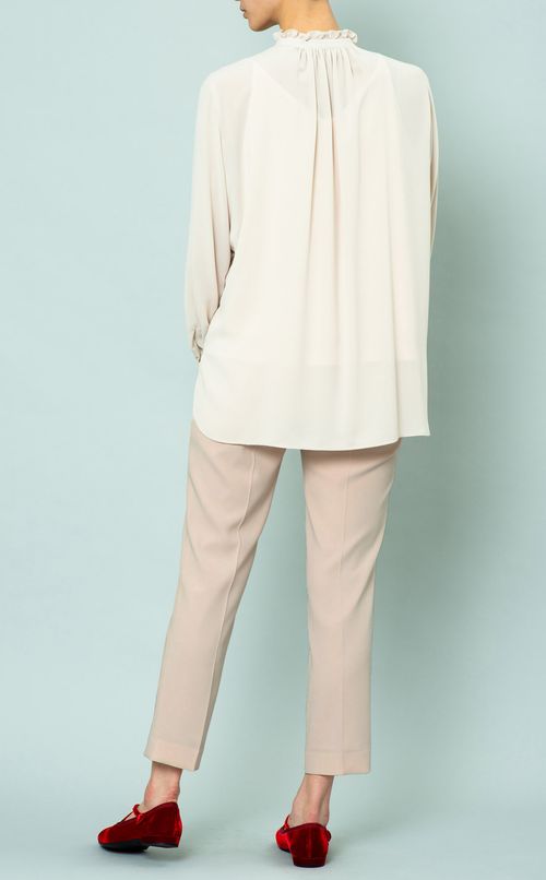 ストレッチクロップドパンツ