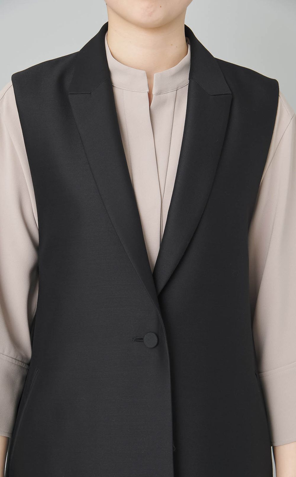 ウールシルクタッサーロングジレ