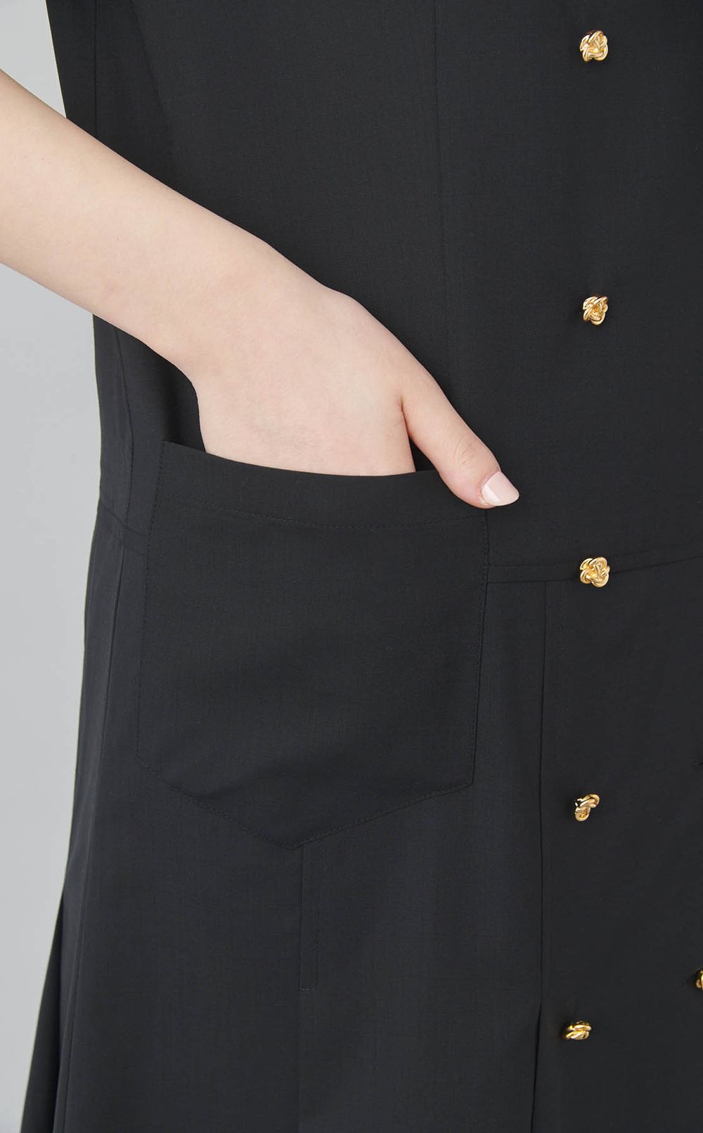 ショートスリーブプリーツワンピース