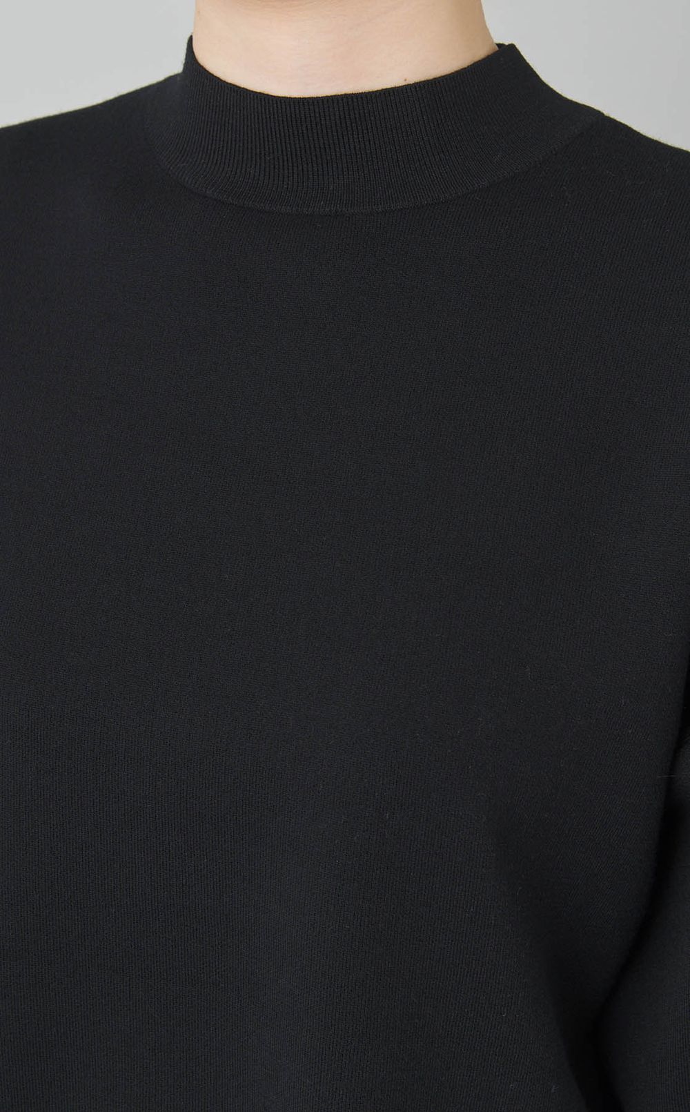 スタンドネックダブルフェイスニット