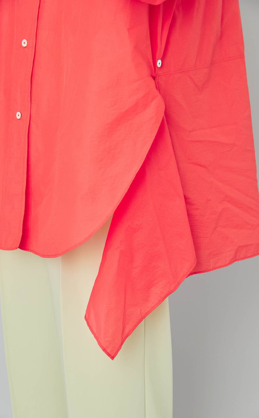 タフタドレープシャツ