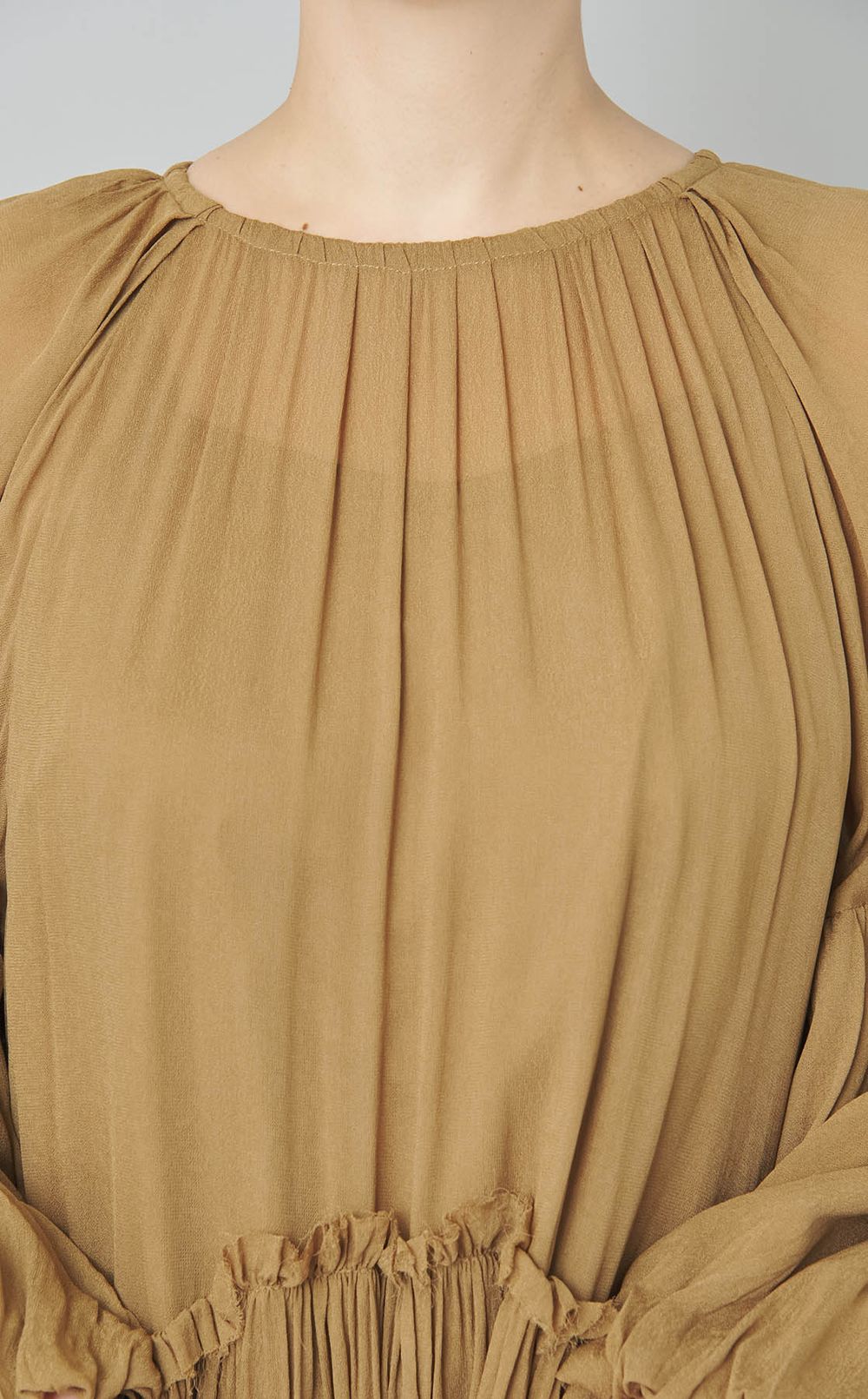 シフォンギャザーワンピース