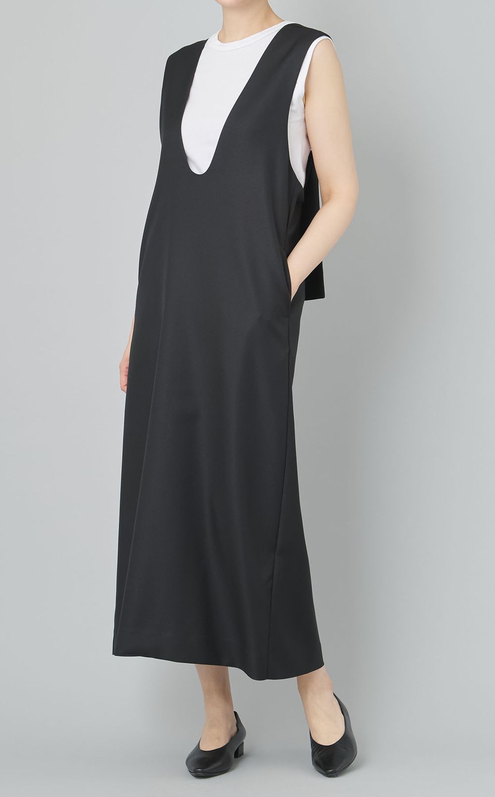 Uネック Iラインジャンパースカート