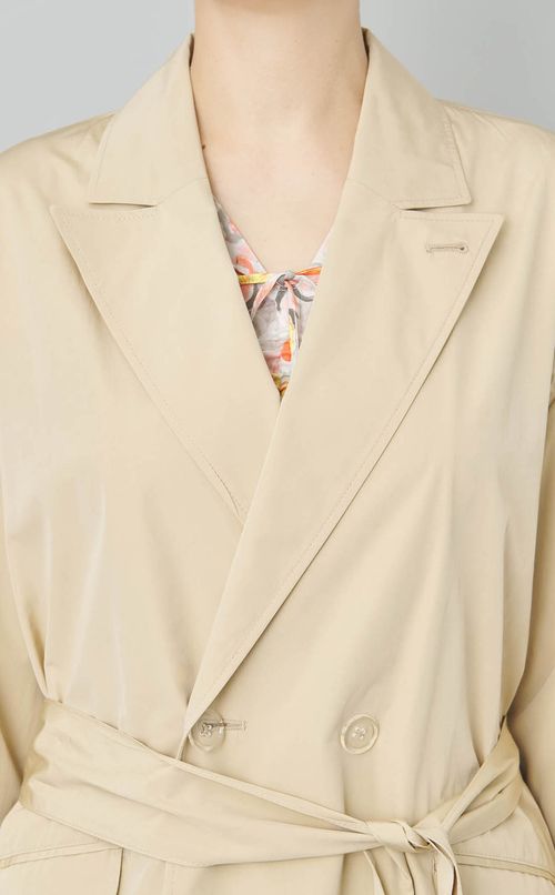 ライトチェスターコート