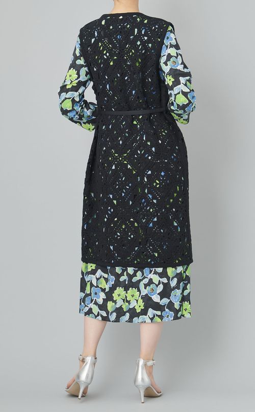 ダイヤエンブロイダリーベスト