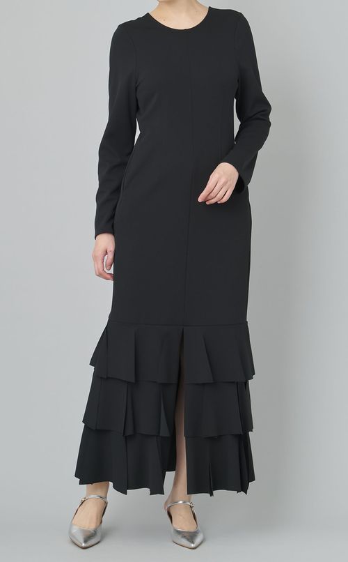 フリルヘムラインカットワンピース