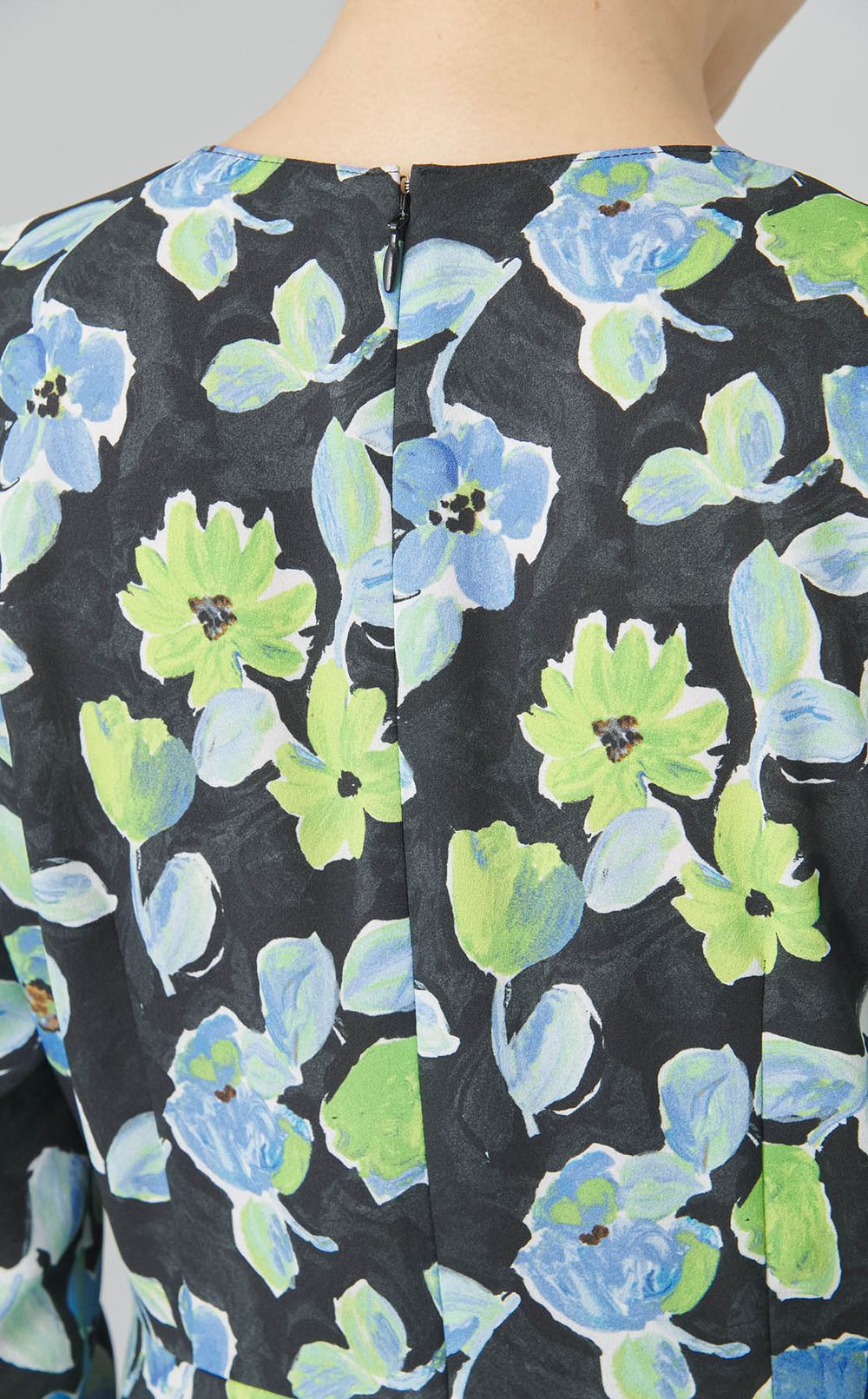 フラワープリントギャザーワンピース