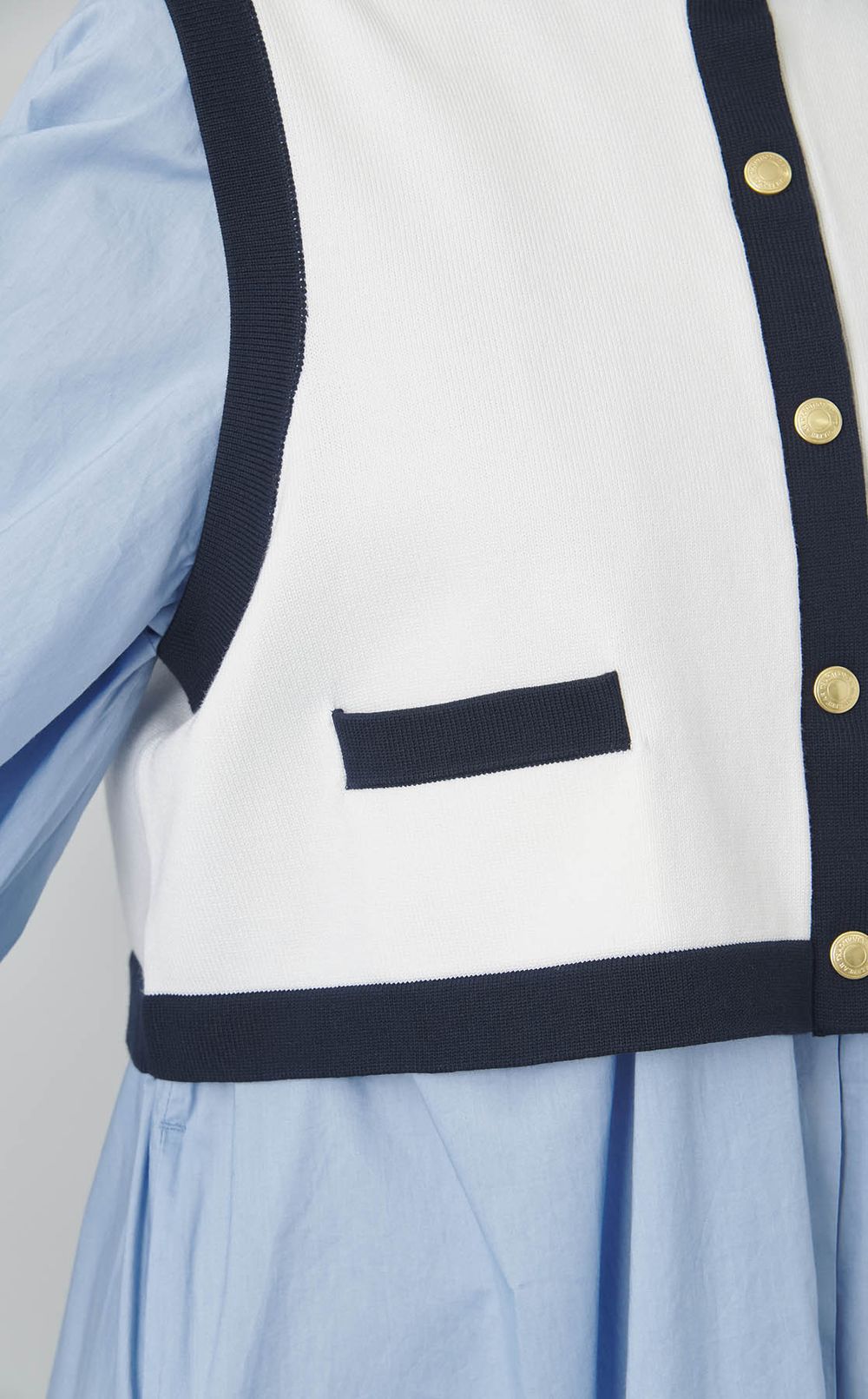 クロップバイカラーニットベスト