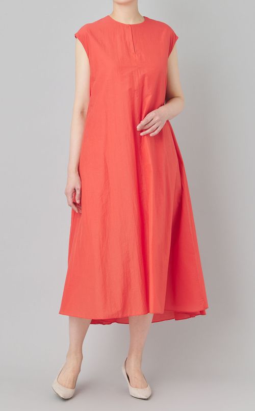 ノースリーブテントワンピース