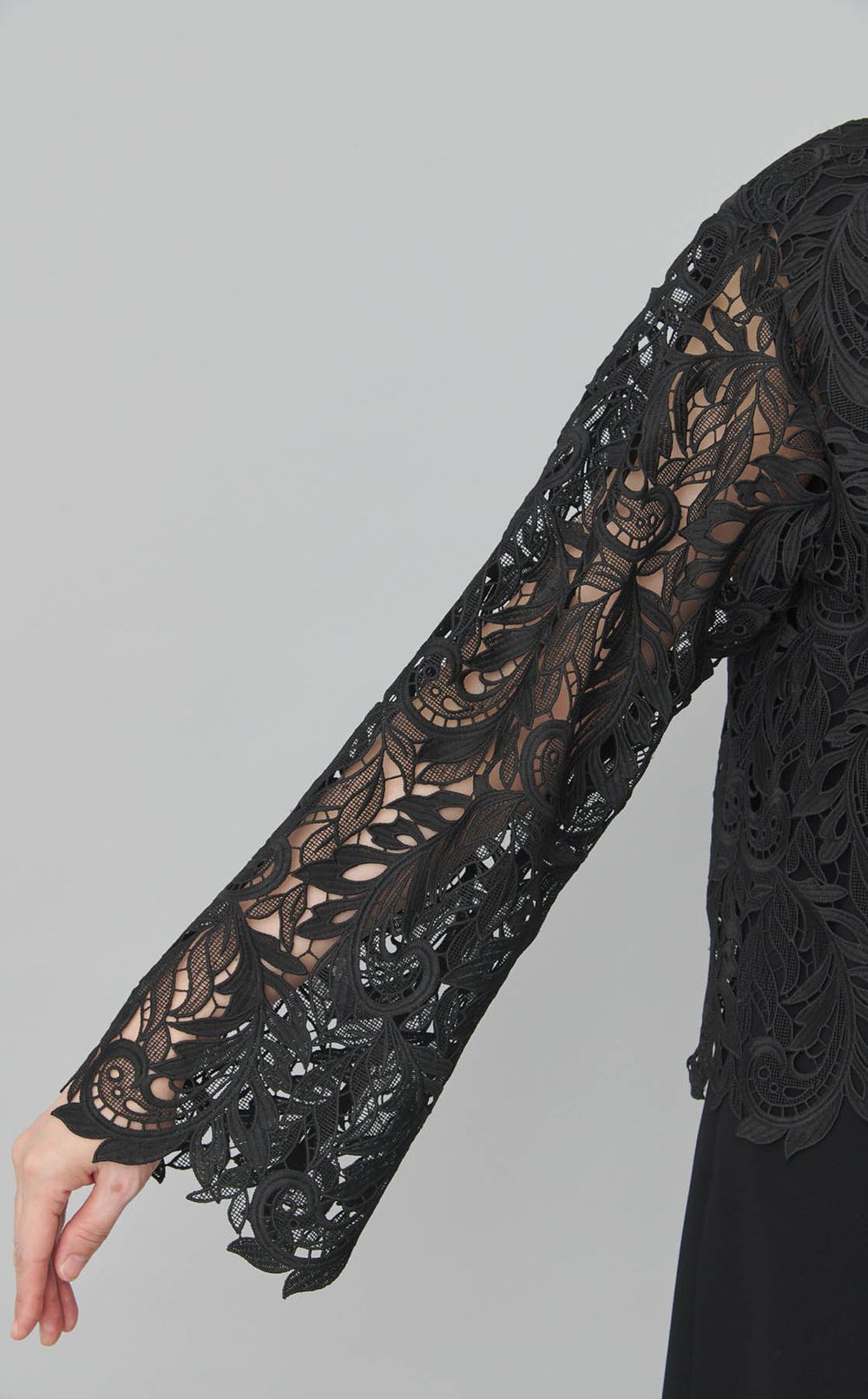 ペイズリーレースショートブラウス