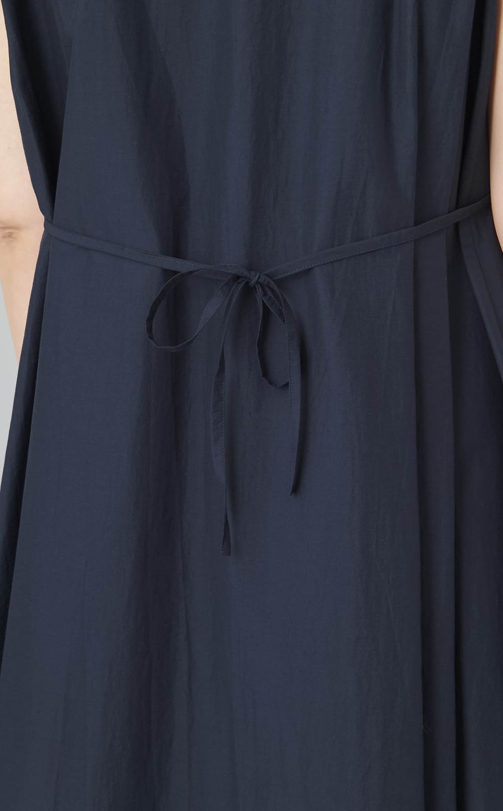 ノースリーブテントワンピース