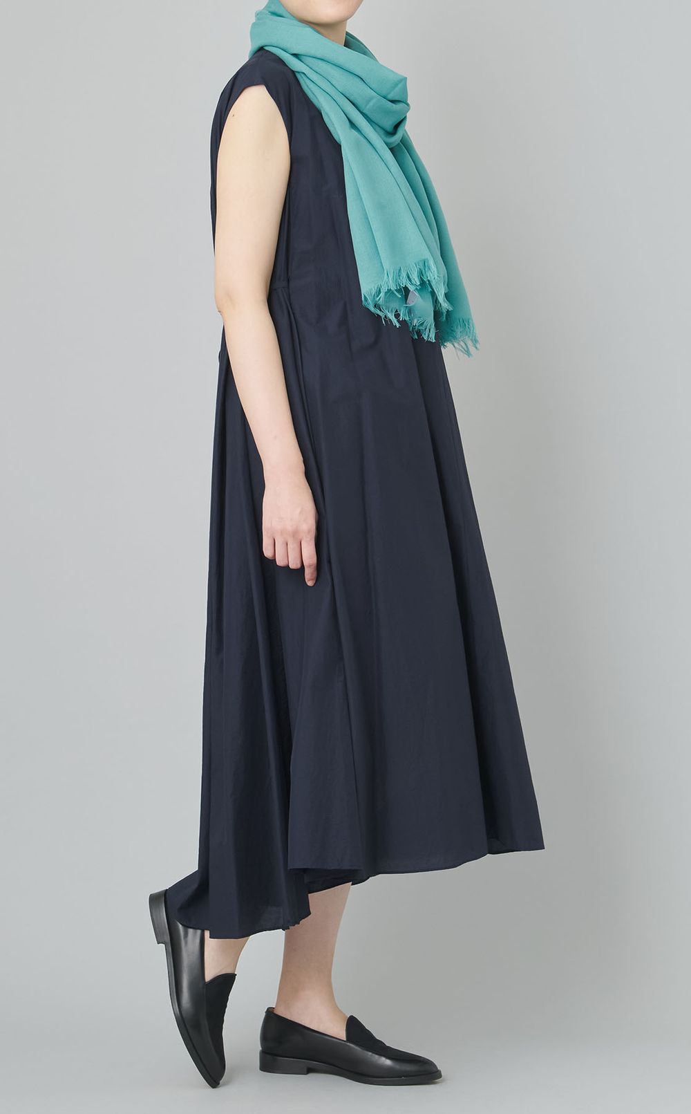 ライトウェイトウールスカーフ