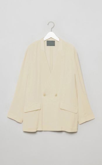 バックサテンノーカラージャケット