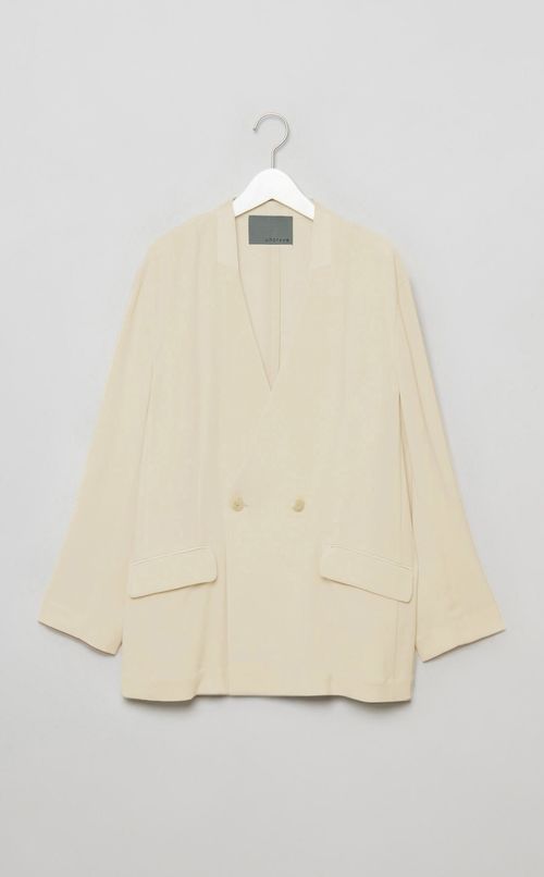 バックサテンノーカラージャケット