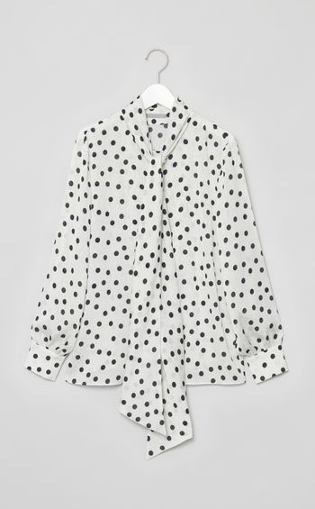 ドットボウタイブラウス