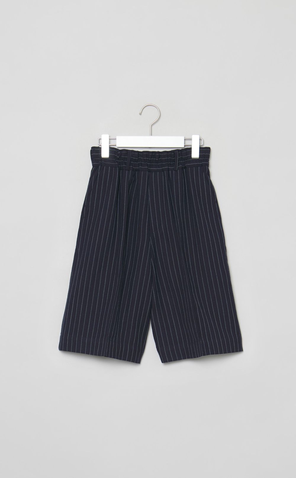 ウールリネンストライプショートパンツ