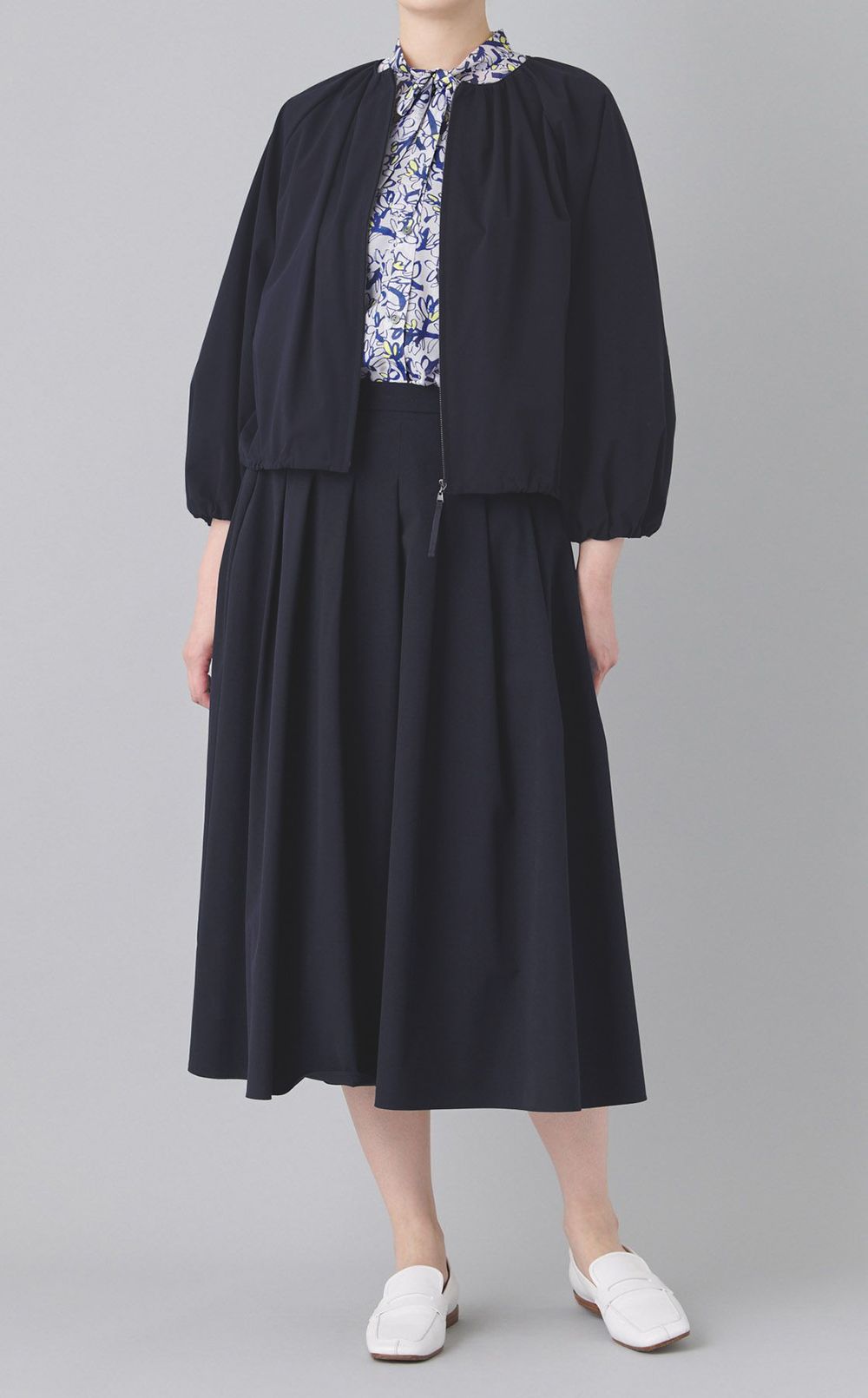 撥水タックフレアスカート