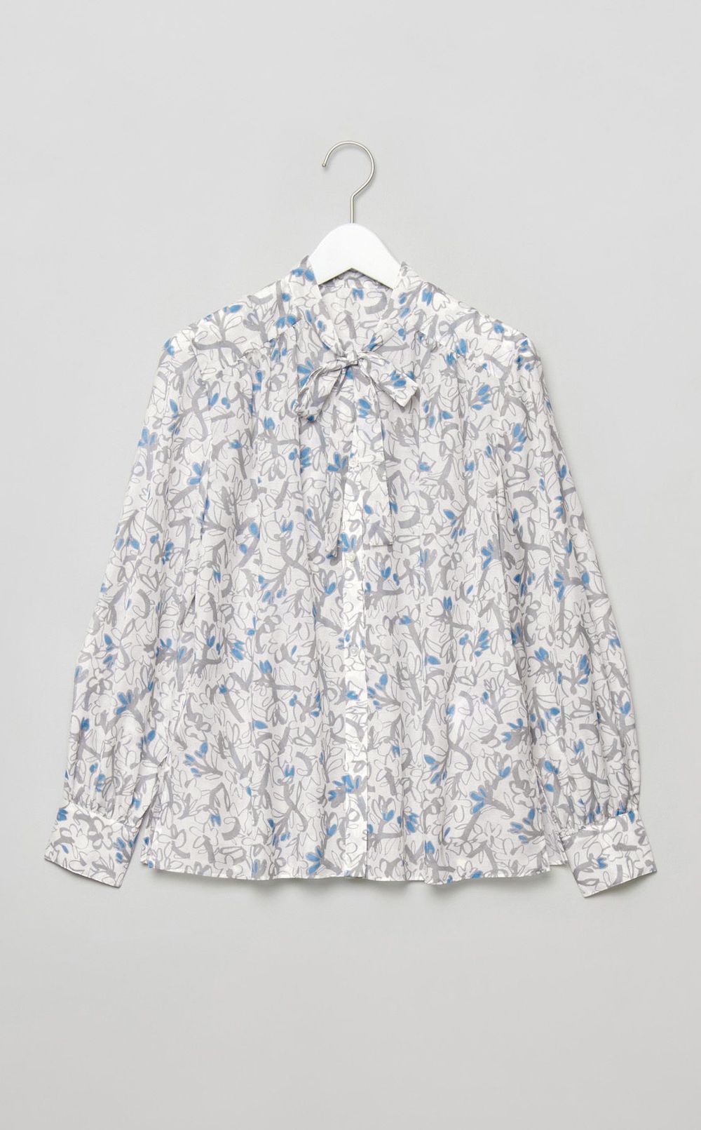 フラワーステッチボウタイブラウス