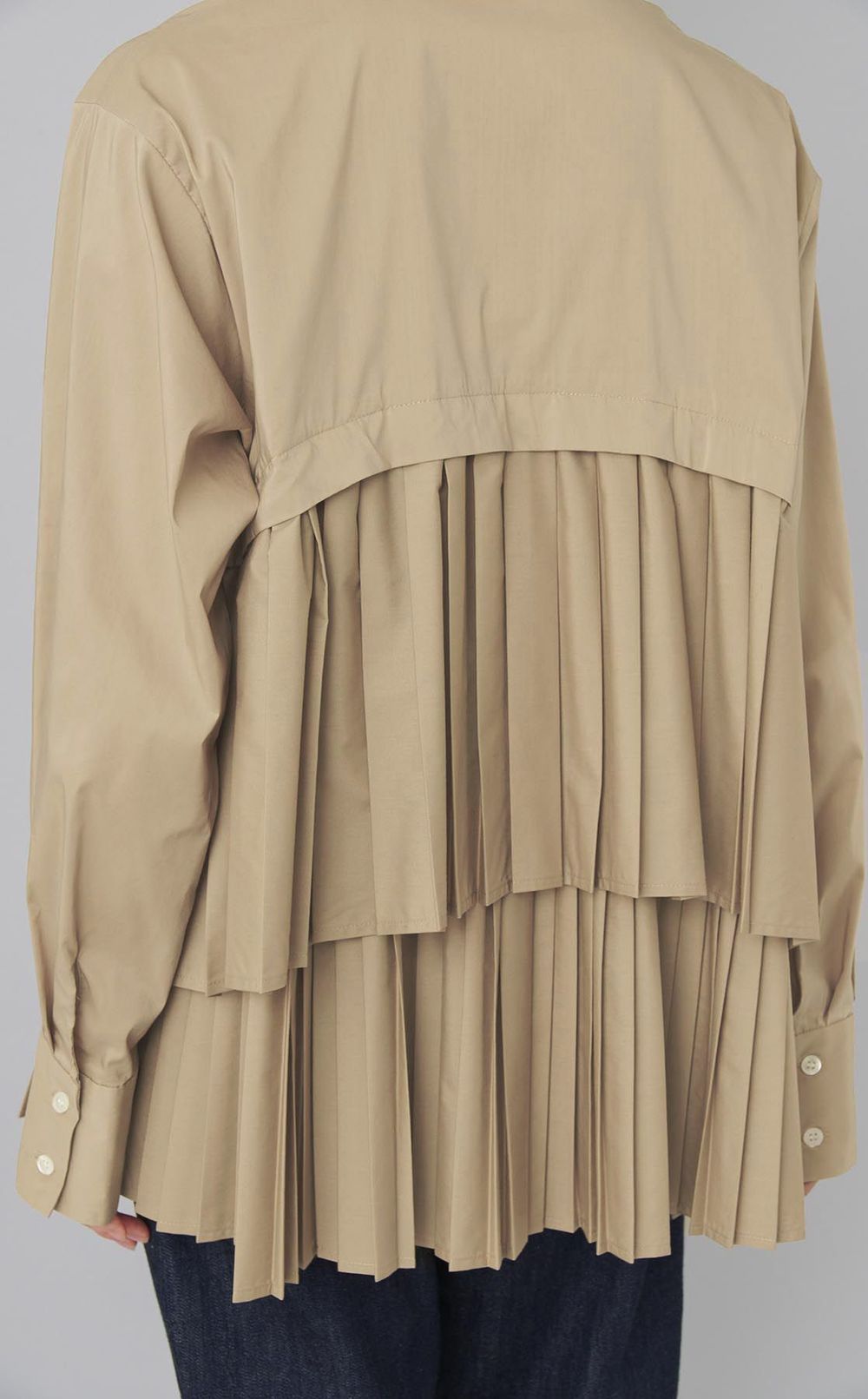 プリーツレイヤードシャツ