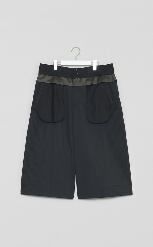 プリーツパネルパンツ