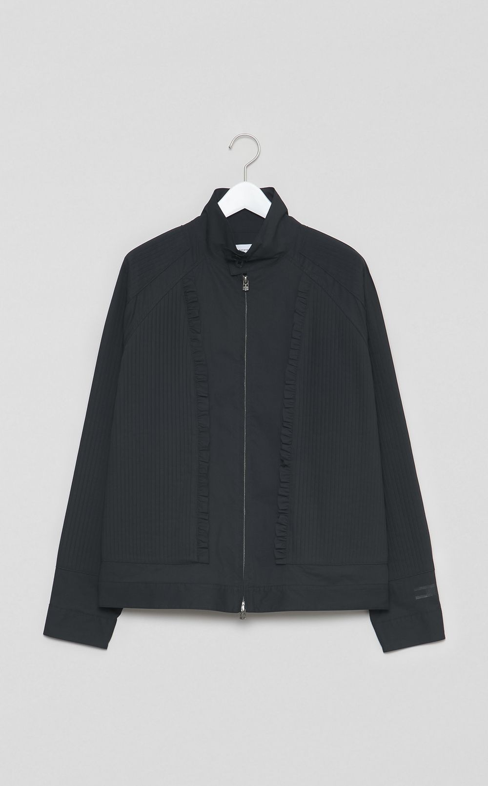 プリーツパネルジャケット