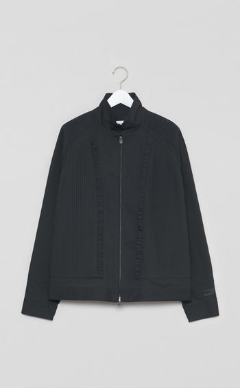 プリーツパネルジャケット