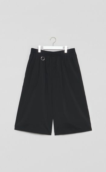 ボリュームワイドショートパンツ